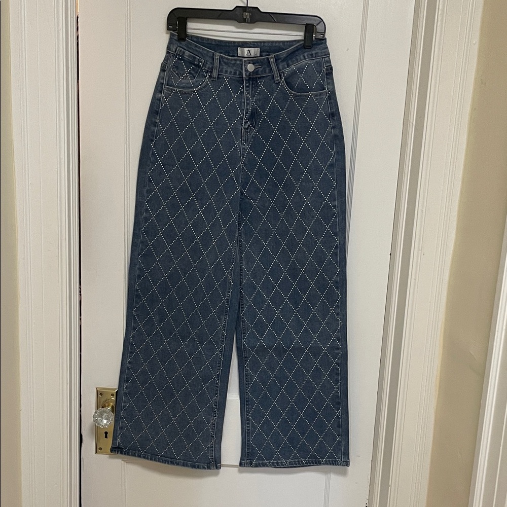 Stylish Diamond Pattern Studded Blue Women's Jeans